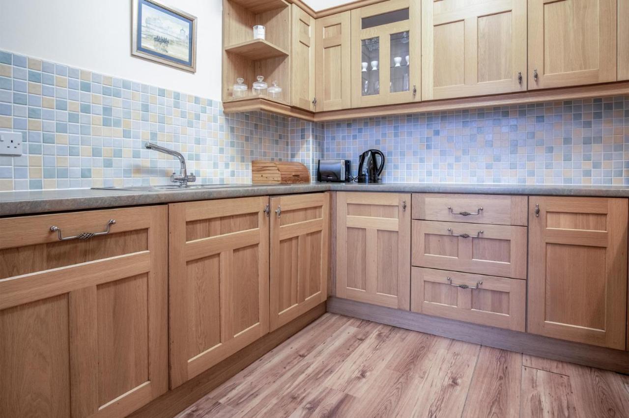 Arcadia - 1 Bedroom Apartment - Тенбі Екстер'єр фото