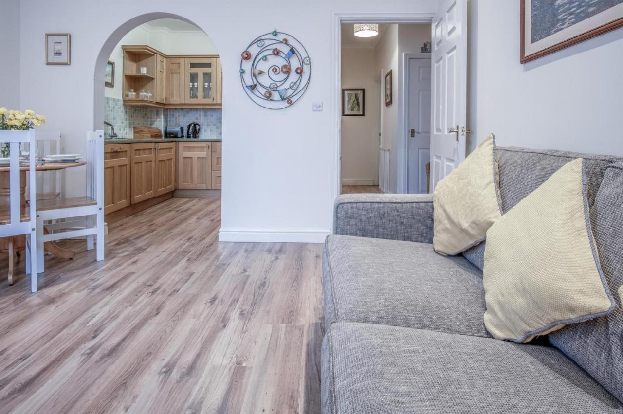 Arcadia - 1 Bedroom Apartment - Тенбі Екстер'єр фото