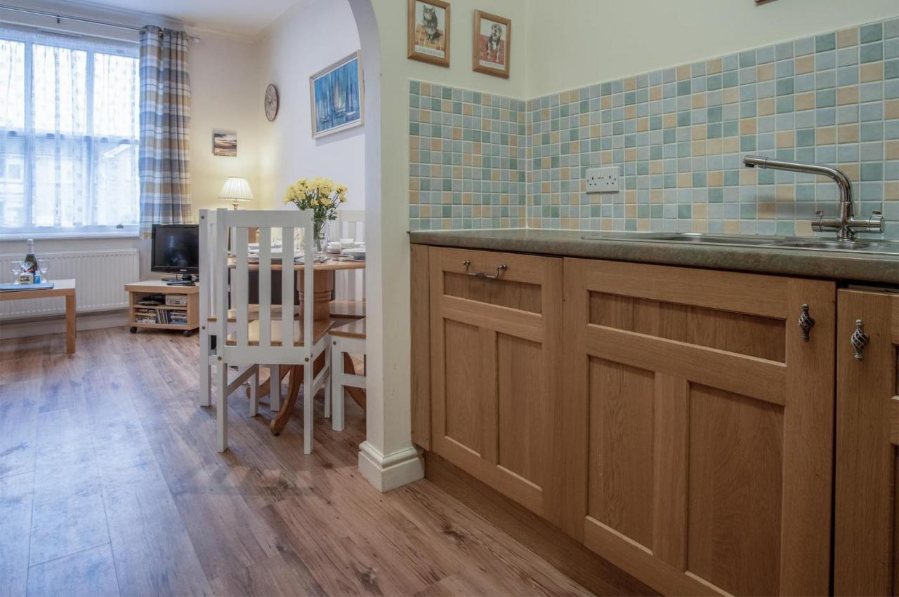 Arcadia - 1 Bedroom Apartment - Тенбі Екстер'єр фото